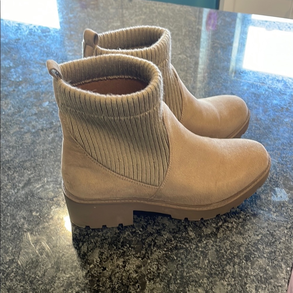 Women's Tan Ankle Boots